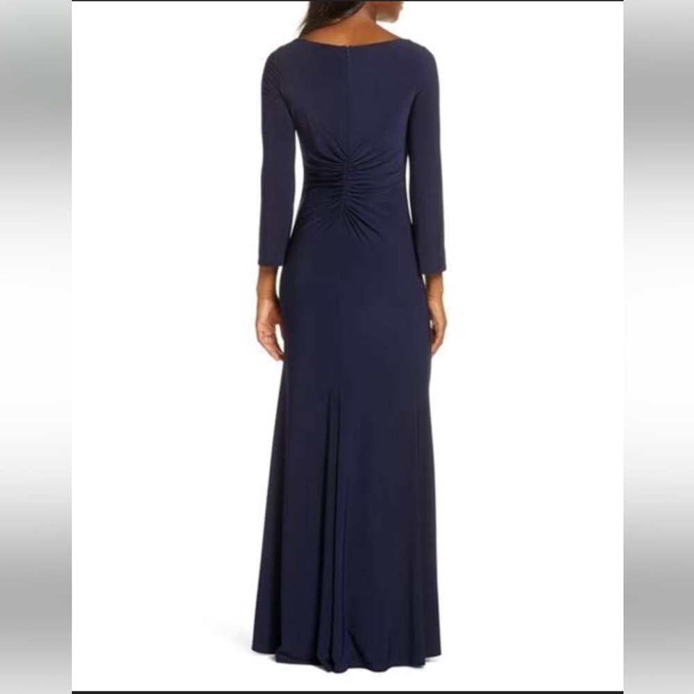 VINCE CAMUTO Split Long Sleeve Trumpet Gown - NWOT - Picture 2 of 4